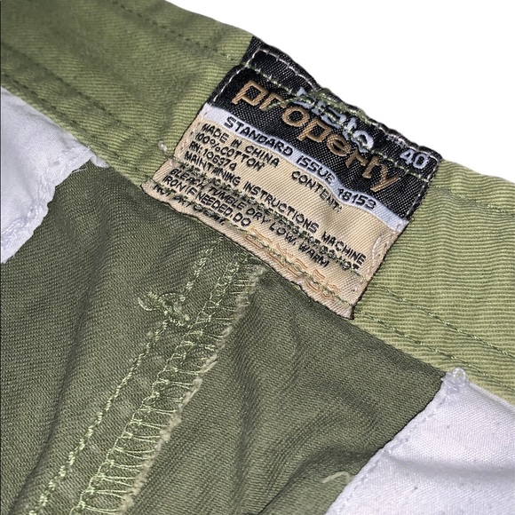 State Property Vintage 90s Cargo Shorts - Picture 2 of 3